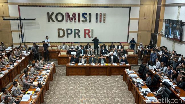 Rapat Komisi III DPR RI